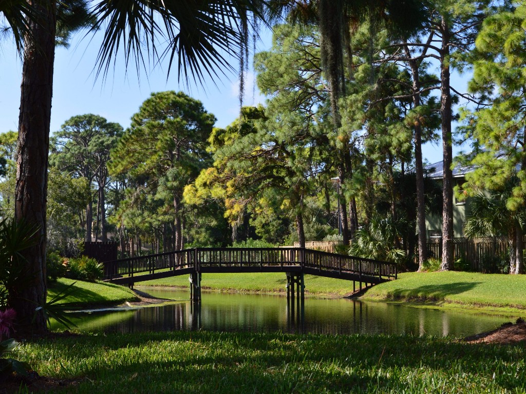 Heritage Oaks Golf & Country Club